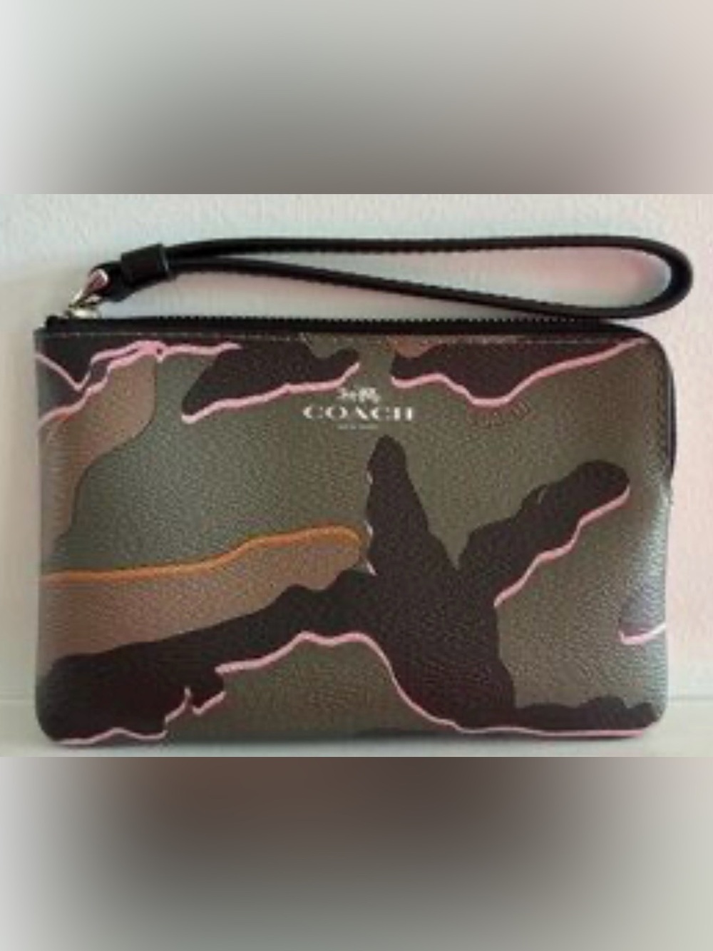 Coach Corner Zip Wristlet โ Wild Como Multicolor Leather